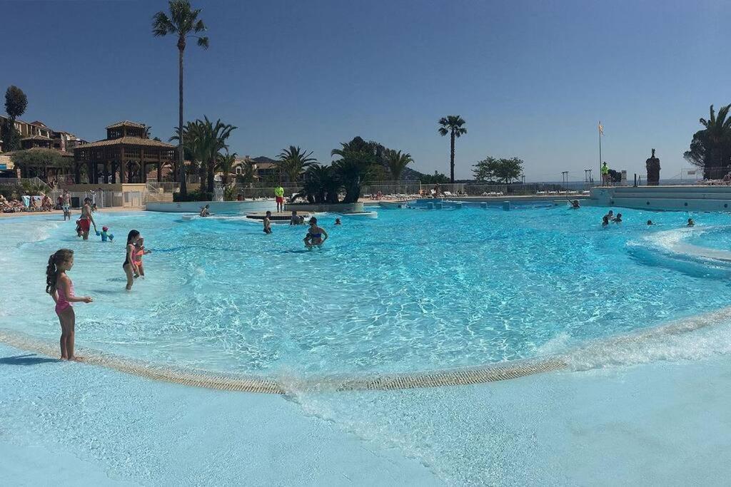 Dans Un Cadre D'Exception, Vue Mer Panoramique A Agay Cote D'Azur, Village Vacances Cap Esterel, T2 Avec Jardin, Golf, Climatisation, Wifi, 5 Piscines Saint-Raphaël Eksteriør billede