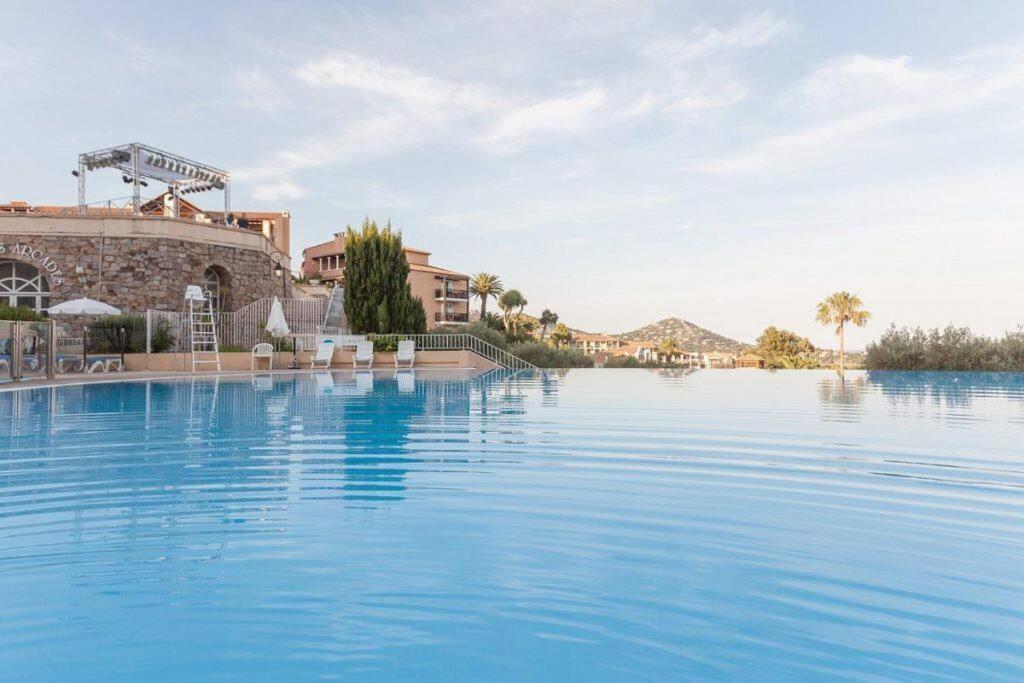 Dans Un Cadre D'Exception, Vue Mer Panoramique A Agay Cote D'Azur, Village Vacances Cap Esterel, T2 Avec Jardin, Golf, Climatisation, Wifi, 5 Piscines Saint-Raphaël Eksteriør billede