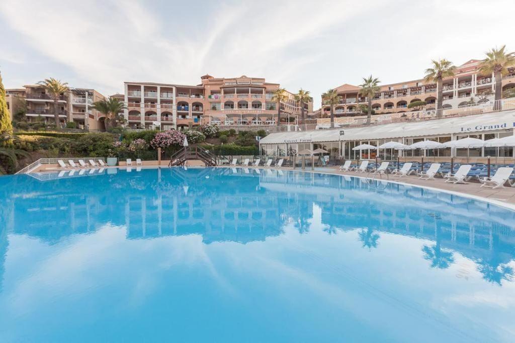 Dans Un Cadre D'Exception, Vue Mer Panoramique A Agay Cote D'Azur, Village Vacances Cap Esterel, T2 Avec Jardin, Golf, Climatisation, Wifi, 5 Piscines Saint-Raphaël Eksteriør billede