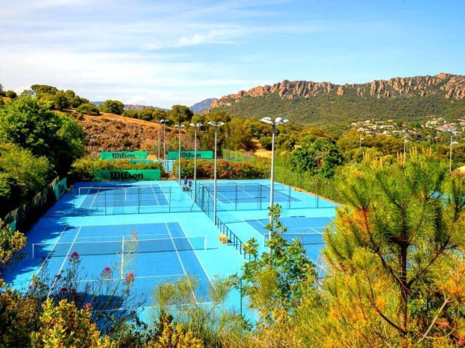 Dans Un Cadre D'Exception, Vue Mer Panoramique A Agay Cote D'Azur, Village Vacances Cap Esterel, T2 Avec Jardin, Golf, Climatisation, Wifi, 5 Piscines Saint-Raphaël Eksteriør billede