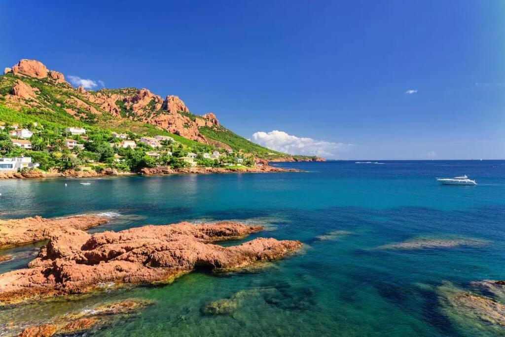 Dans Un Cadre D'Exception, Vue Mer Panoramique A Agay Cote D'Azur, Village Vacances Cap Esterel, T2 Avec Jardin, Golf, Climatisation, Wifi, 5 Piscines Saint-Raphaël Eksteriør billede